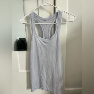 HARDLY WORN Lulu lemon swiftly tank light lavender